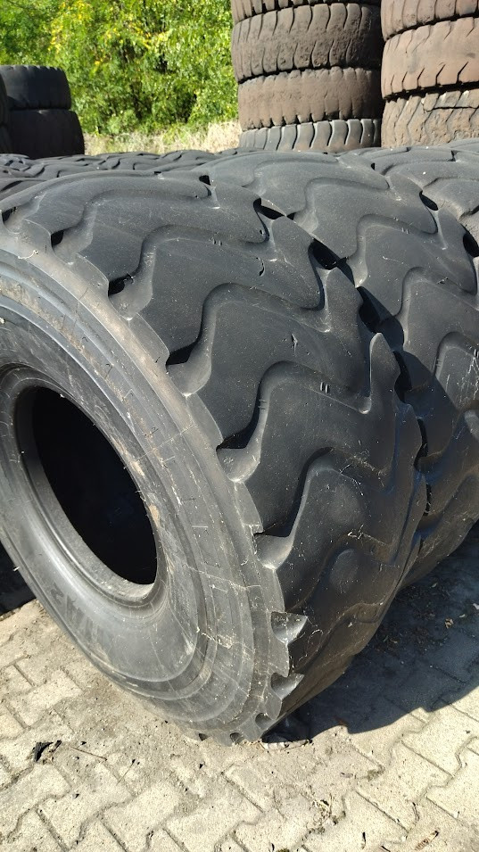 23,5 R25 Michelin XHA2 195 A2 Használt