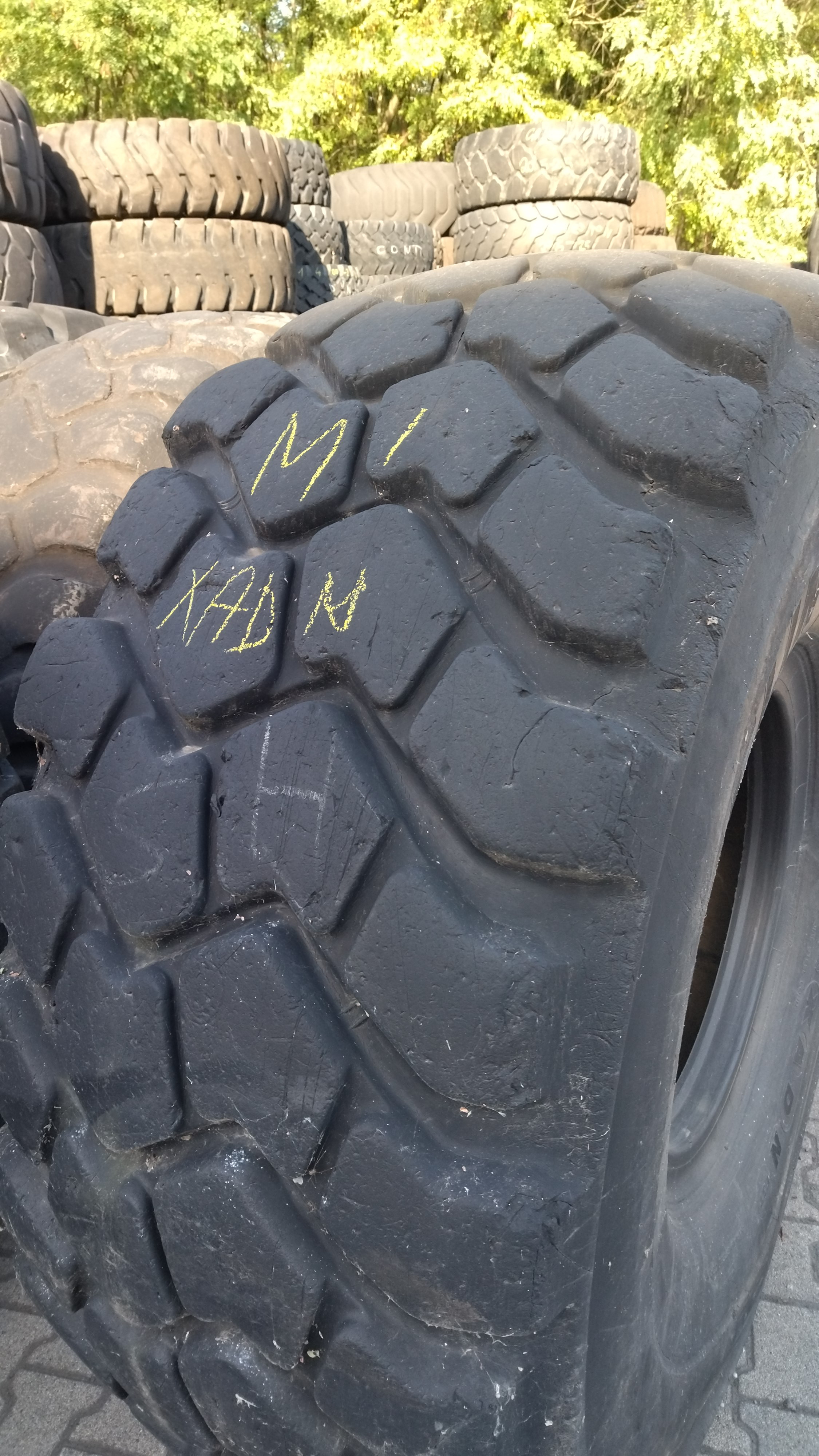 26,5 R25 Michelin XAD NE3T 193B Használt