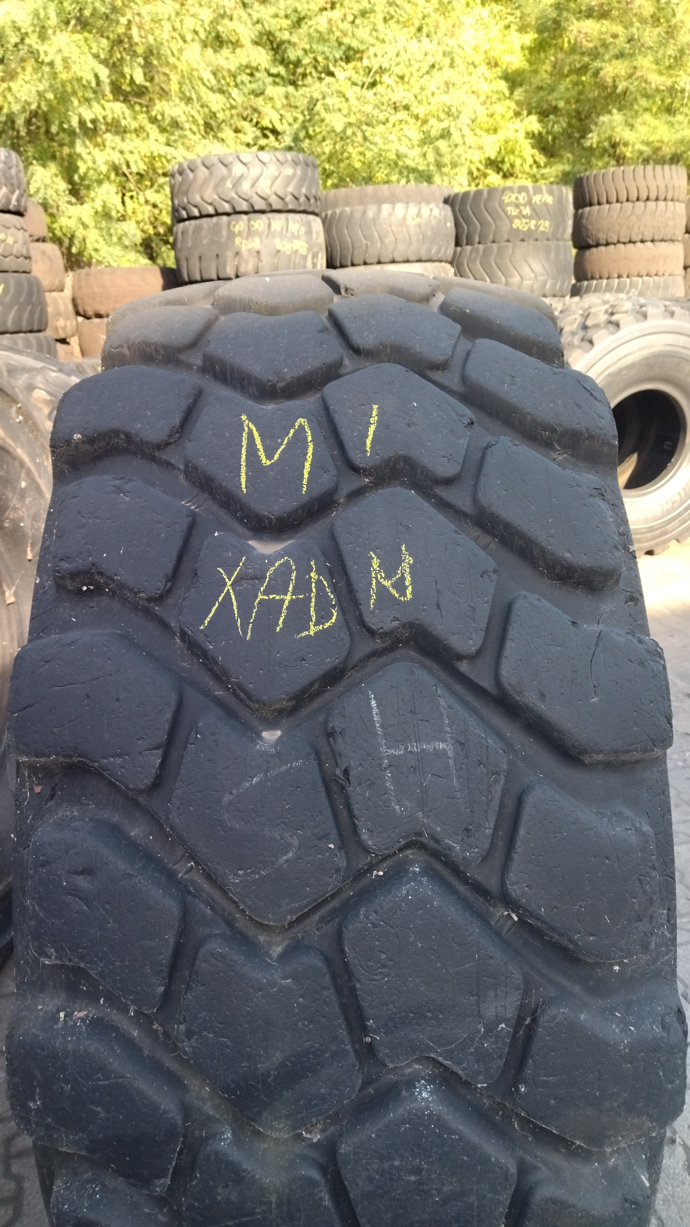 26,5 R25 Michelin XAD NE3T 193B Használt