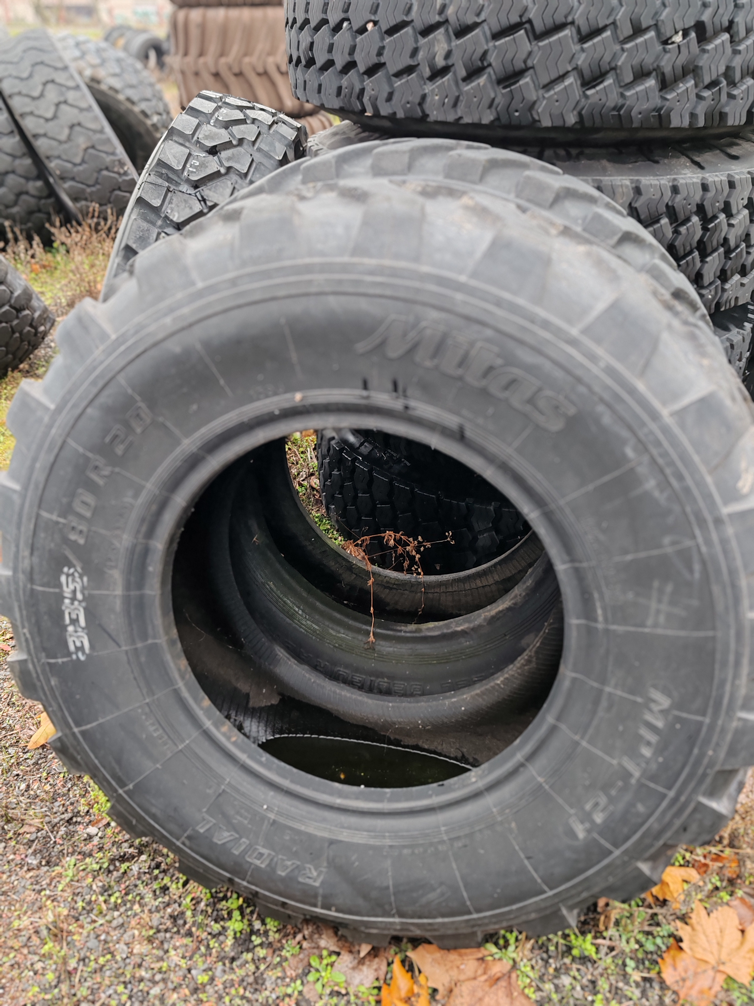 335/80 R20 Mitas MPT21 Használt 80%